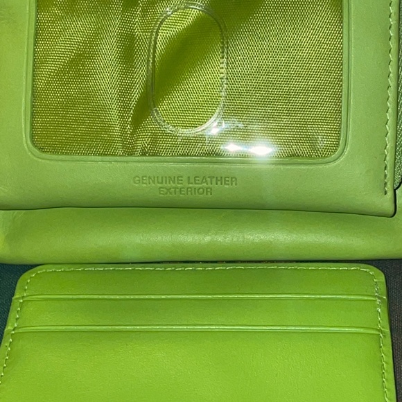 2 wallets - Picture 3 of 4